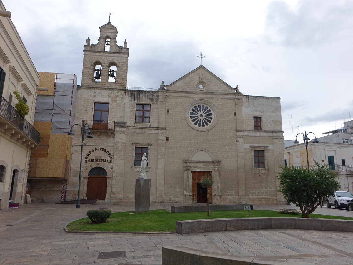 Gravina di Puglia, Pfarrkirche San Domenico an der Piazza Cavour (29.09.2022)