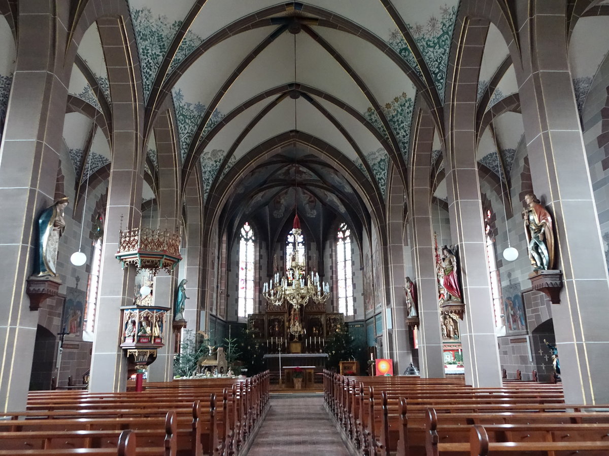 Grieen, neugotischer Innenraum der St. Peter und Paul Kirche (30.12.2018)