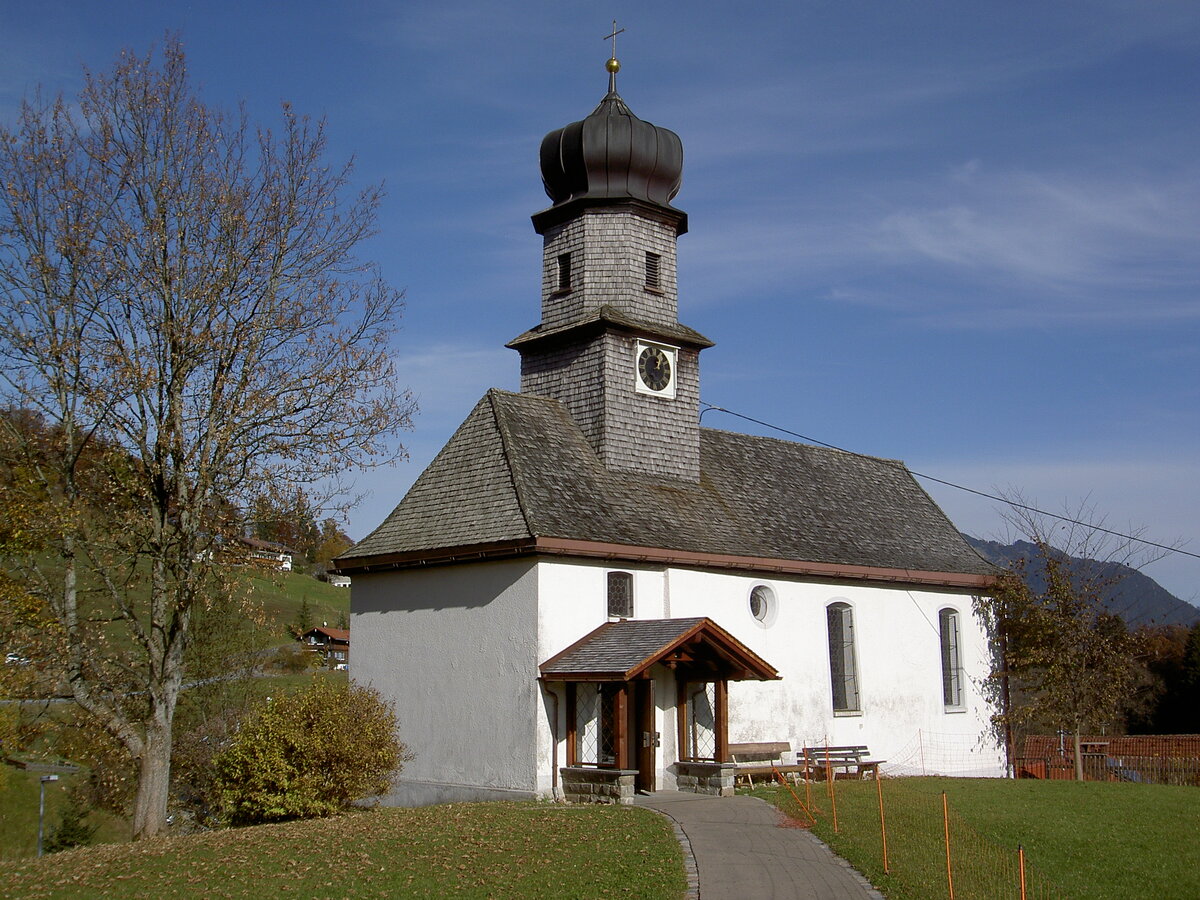 Gunzesried, Kapelle St. Nikoalaus, erbaut im 17. Jahrhundert (01.11.2011)