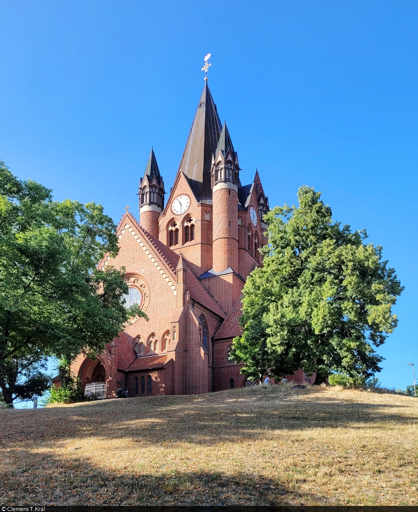 Halles Trme:
Pauluskirche in Halle (Saale), erbaut von 1900 bis 1903. Durch deren exponierte Lage auf dem Rathenauplatz ist deren Turm weithin sichtbar.

🕓 18.7.2023 | 17:55 Uhr