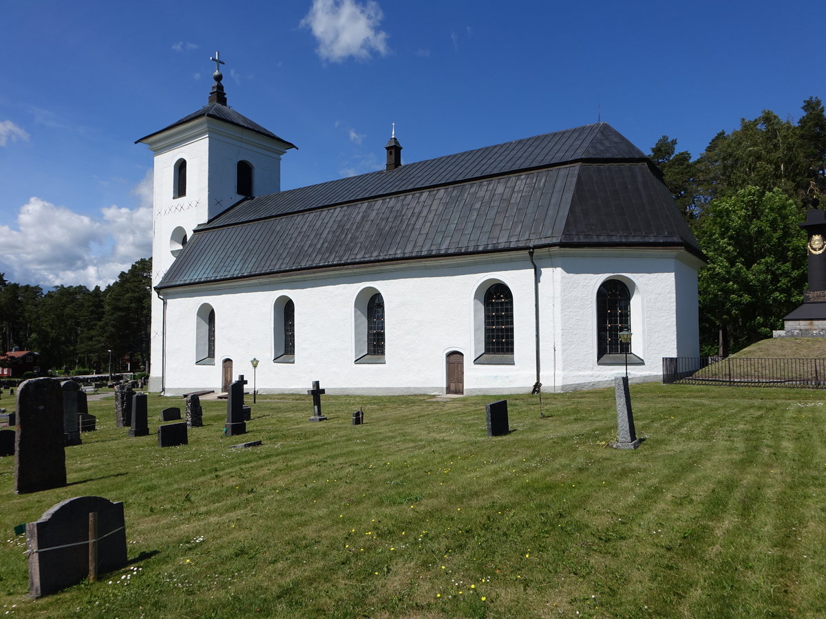 Harg, Ev. Kirche, erbaut im 15. Jahrhundert mit heute klassizistischem ueren (23.06.2017)