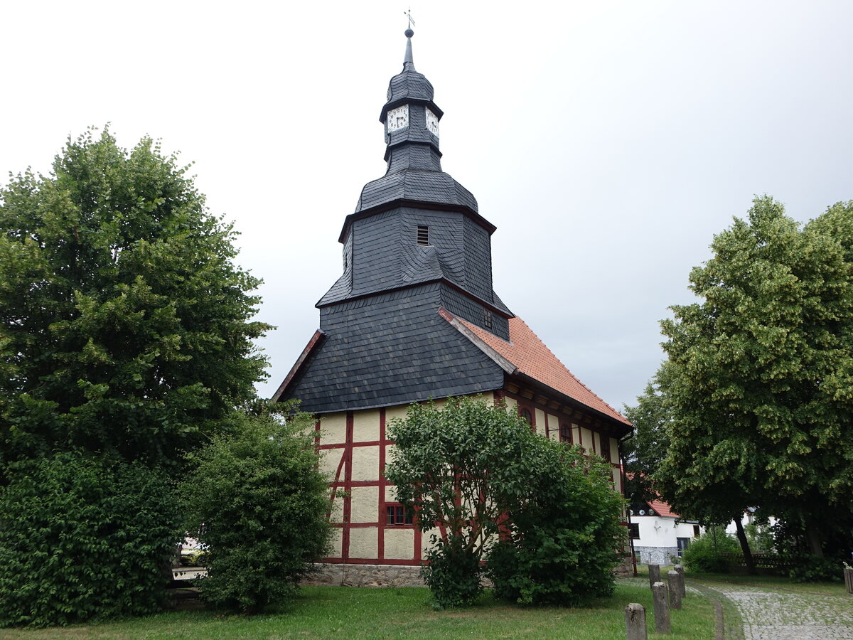 Haurden, evangelische St. Trinitatis Kirche, Saalkirche erbaut von 1687 bis 1692 (01.07.2023)