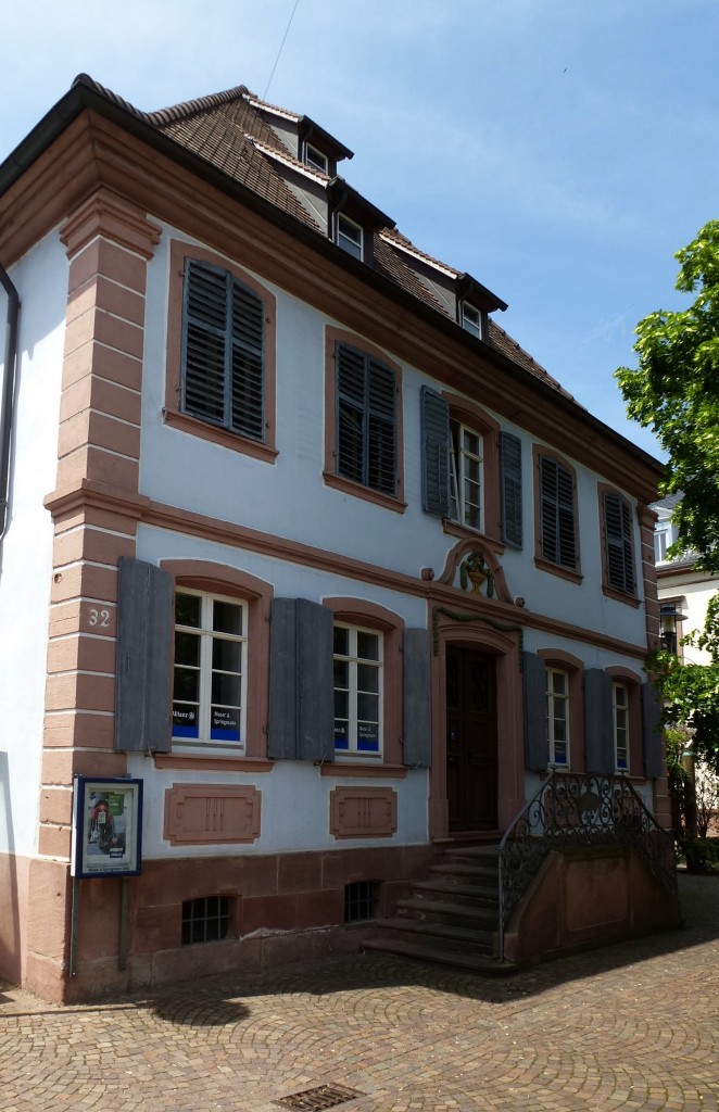 Herbolzheim, das ehemalige Gasthaus  Zum Adler , erstmals 1626 erwhnt als Herberge, Juni 2013