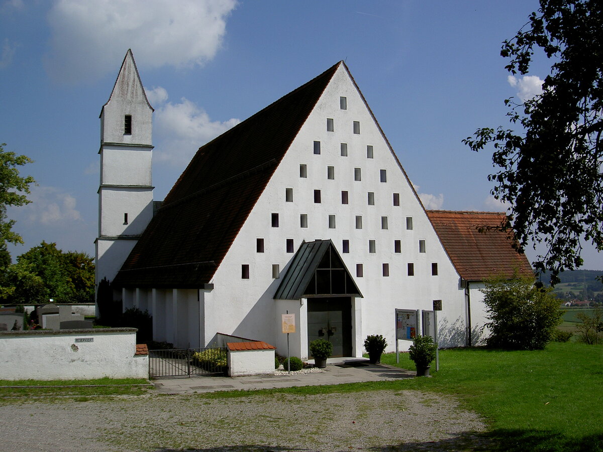 Hohenried, kath. Pfarrkirche St. Georg und Gregor, Chor und Turm erbaut im 15. Jahrhundert, Langhaus neu erbaut 1961 (07.09.2014)