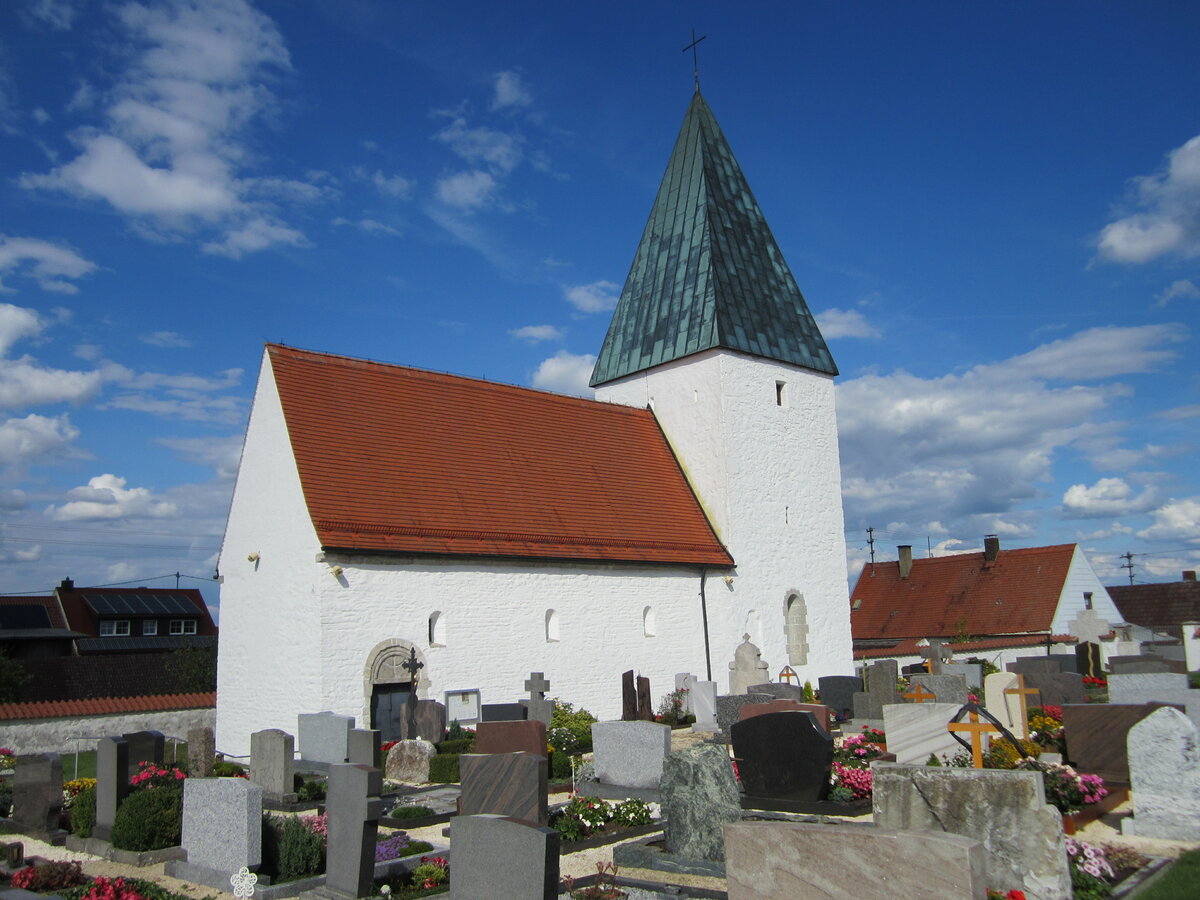 Holheim, Pfarrkirche St. Michael, Chorturmkirche aus dem 12. Jahrhundert (24.08.2014)