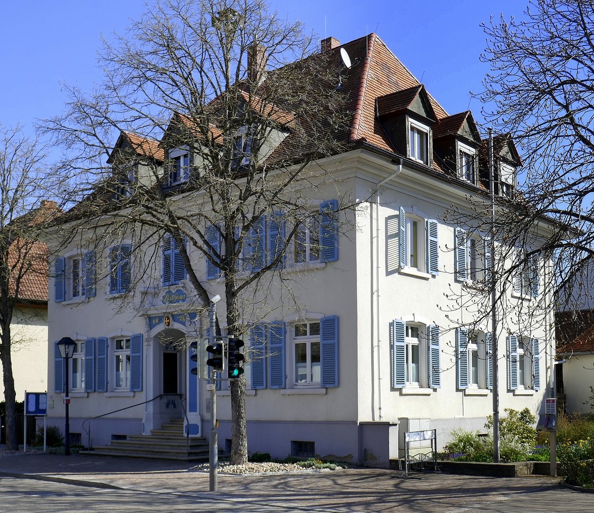 Hgelheim im Markgrflerland, das ehemalige Rathaus , erbaut 1926, April 2021