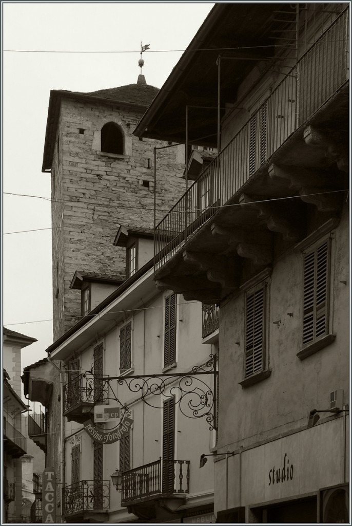  Il Torre , der  Turm  in der kleinen, sehr schnen Altstadt von Domodossla.
31. Okt. 2013
