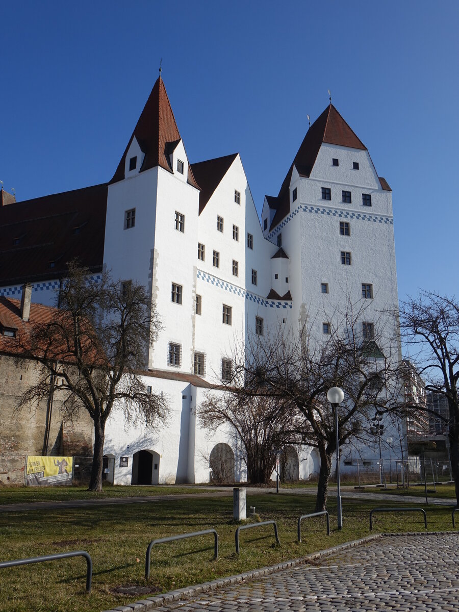 Ingolstadt, Neues Schloss, erbaut im 15. Jahrhundert, beherbergt heute das Bayerische Armeemuseum (28.02.2021)