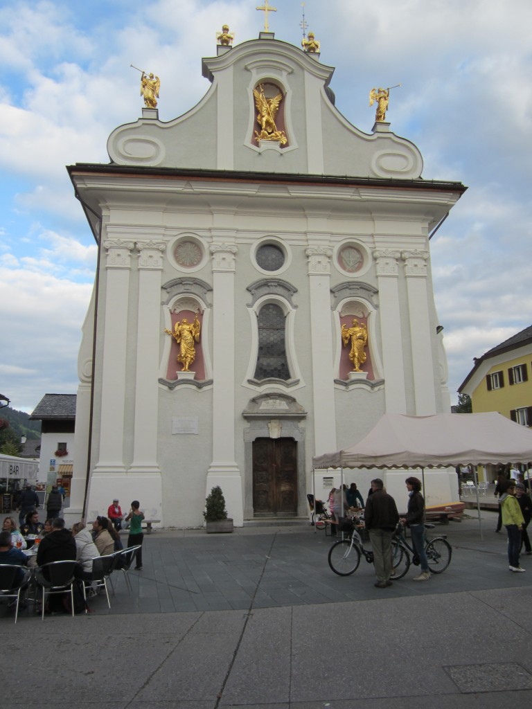 Innichen, Pfarrkirche St. Michael, erbaut im 12. Jahrhundert, von 1735 bis 1760 barockisiert (20.09.2014)