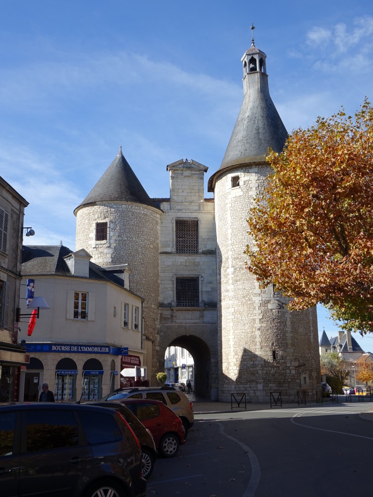 Issoudun, Tour d´Horloge, erbaut im 12. Jahrhundert (30.10.2015)