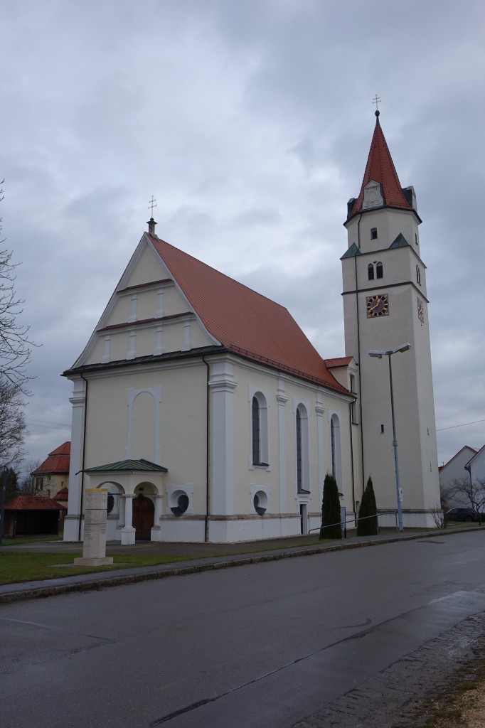 Justingen, barocke Pfarrkirche St. Oswald, erbaut 1697 durch Joseph Albrecht von Freyberg (14.12.2014)
