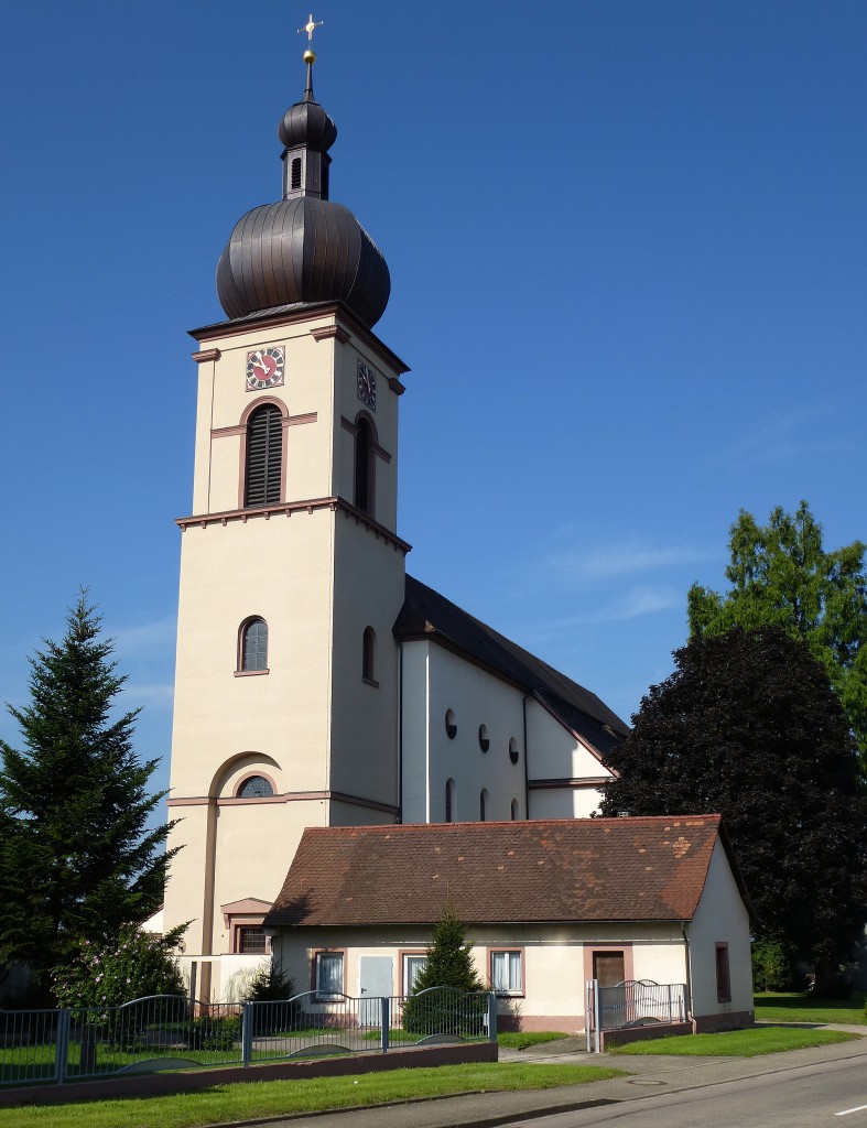 Kappel, die Kirche St.Cyprian und Justina, 1826-28 vom Weinbrennerschler Hans Vo erbaut, Aug.2015