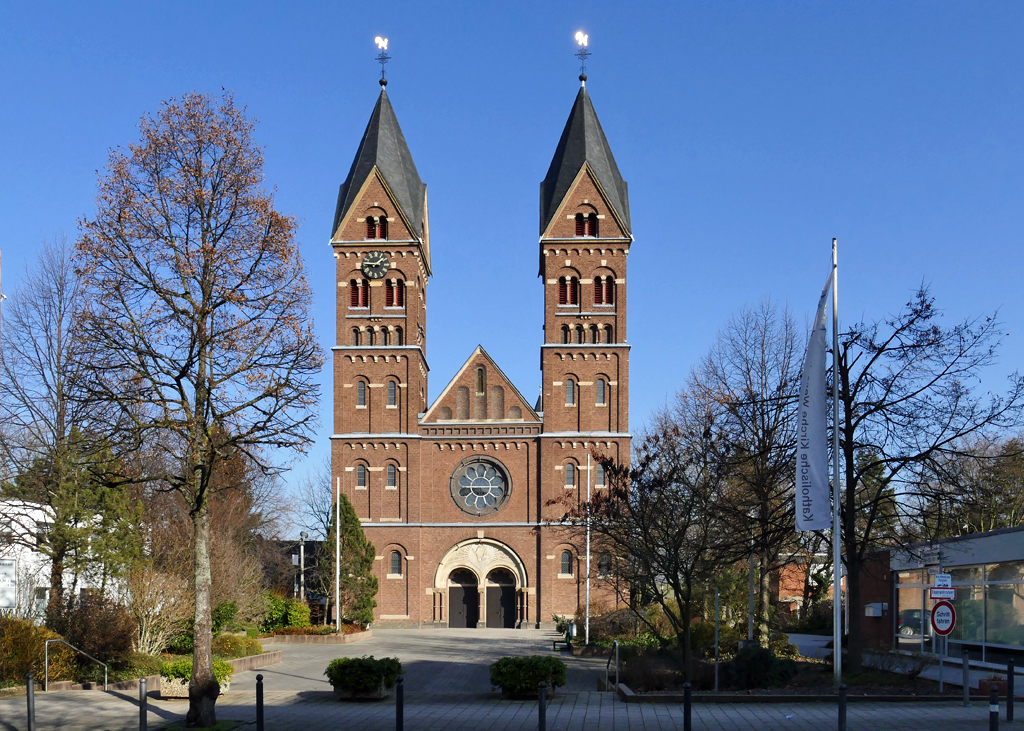 Kath. Kirche St. Germanus (Frontbild) in Wesseling - 14.02.2017
