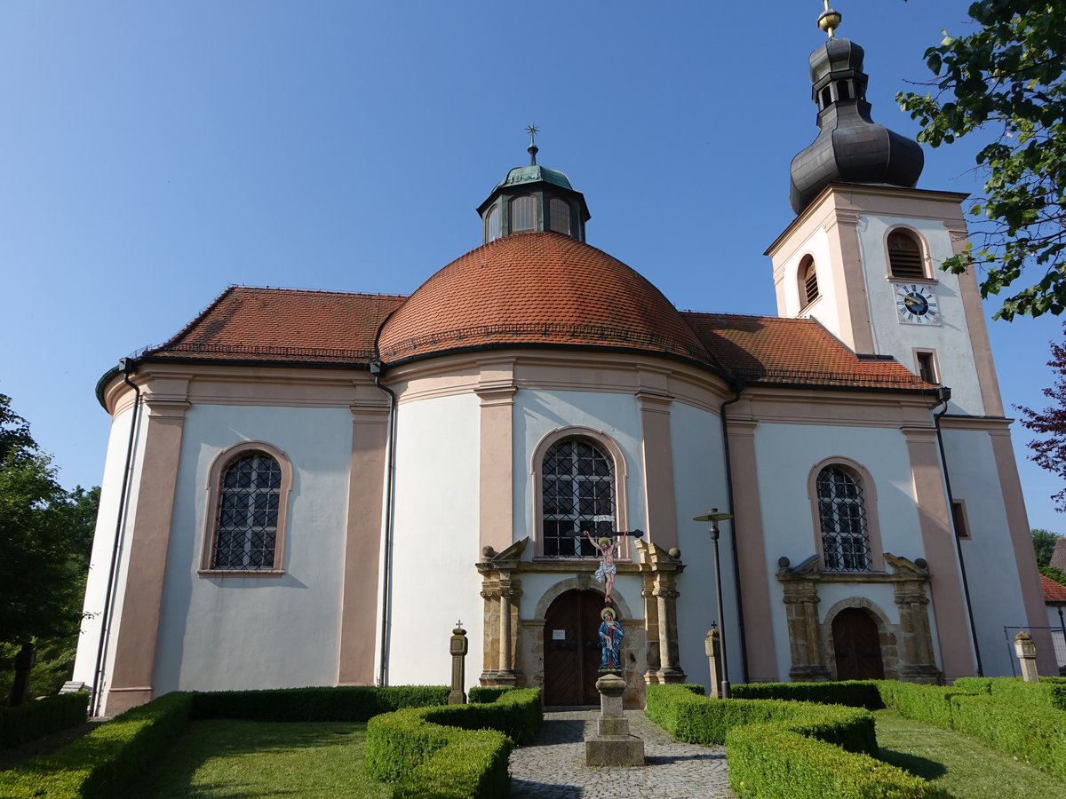 Katzdorf, Wallfahrtskirche Mater Dolorosa, erbaut im 18. Jahrhundert (03.06.2017)