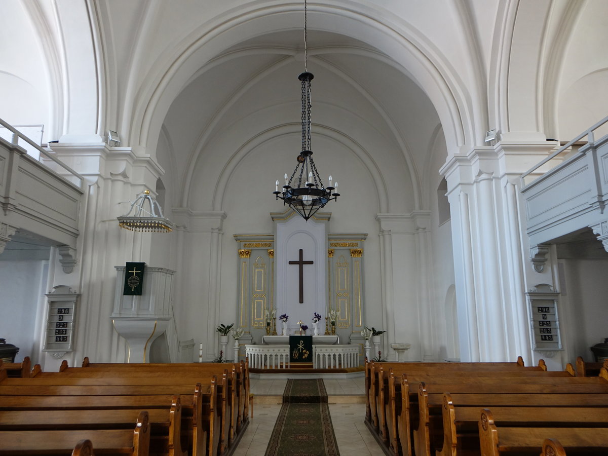 Kecskemet, neoromanischer Innenraum der Ev. Pfarrkirche (25.08.2019)