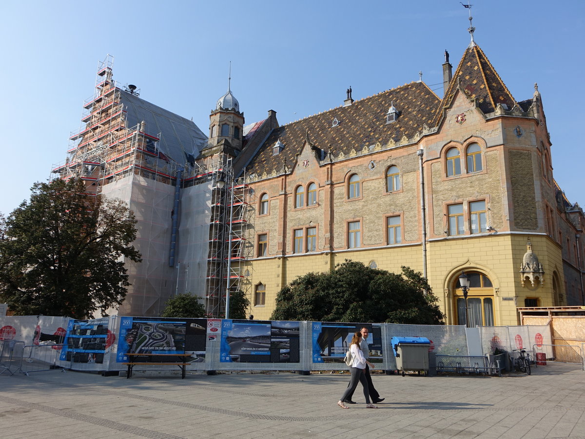 Kecskemet, Rathaus am Kossuth Ter, erbaut von 1893 bis 1896 durch dn Lechner (25.08.2019)