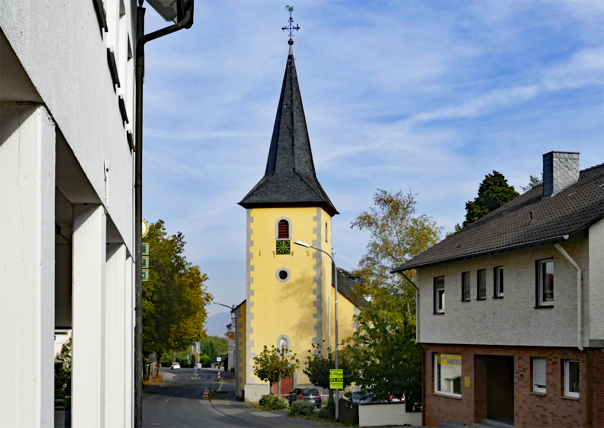 Kirche St. Gereon von 1770  in Berkum  (SU-Kreis) - 20.10.2018
