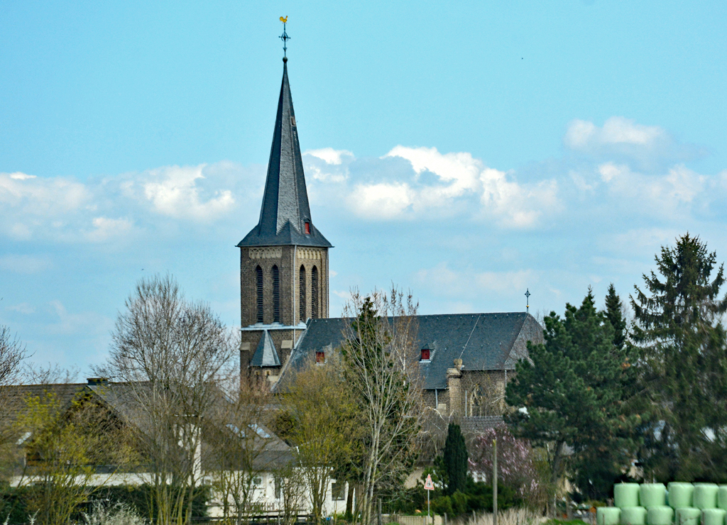 Kirche in Swisttal-Strafeld - 09.04.2016