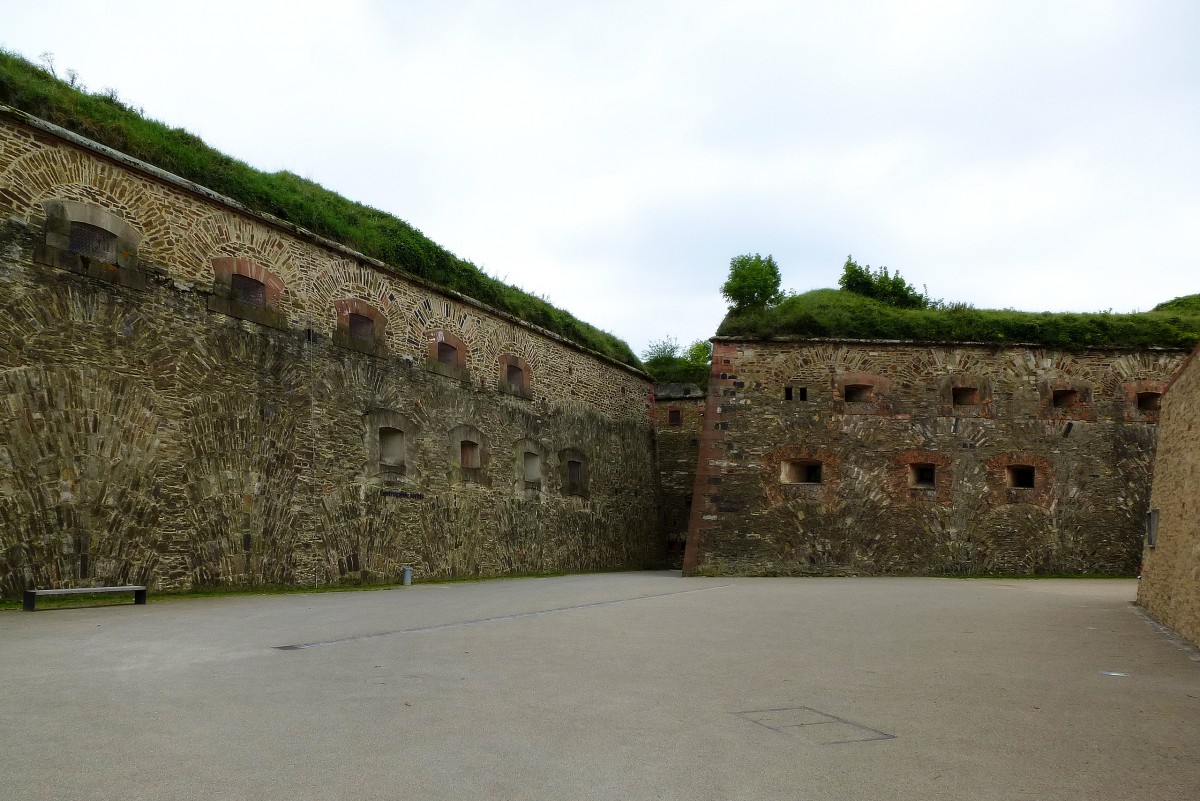 Koblenz, Festung Ehrenbreitstein, Geschtz-und Wohnkasematten im Festungsbereich, Sept.2014