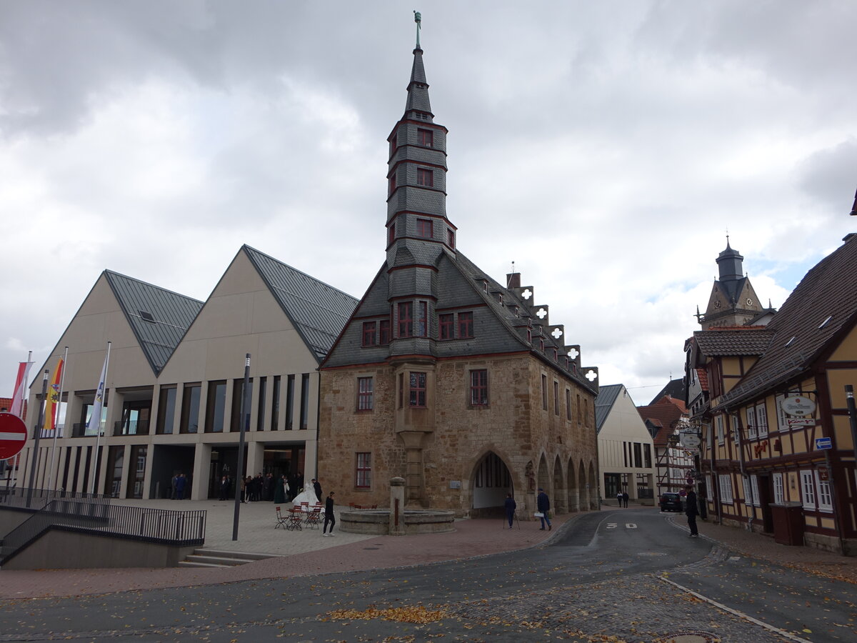 Korbach, Rathaus von 1377 in der Prof. Kmmell Strae (08.10.2022)