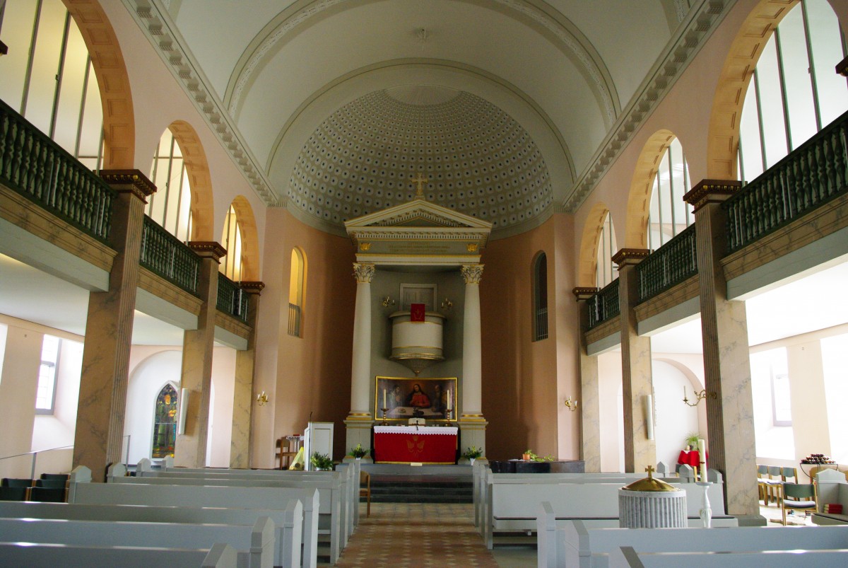 Krempe, St. Peter Kirche, klassizistischer Bau von 1832 nach Plnen von Christian 
Frederik Hansen (10.05.2011)