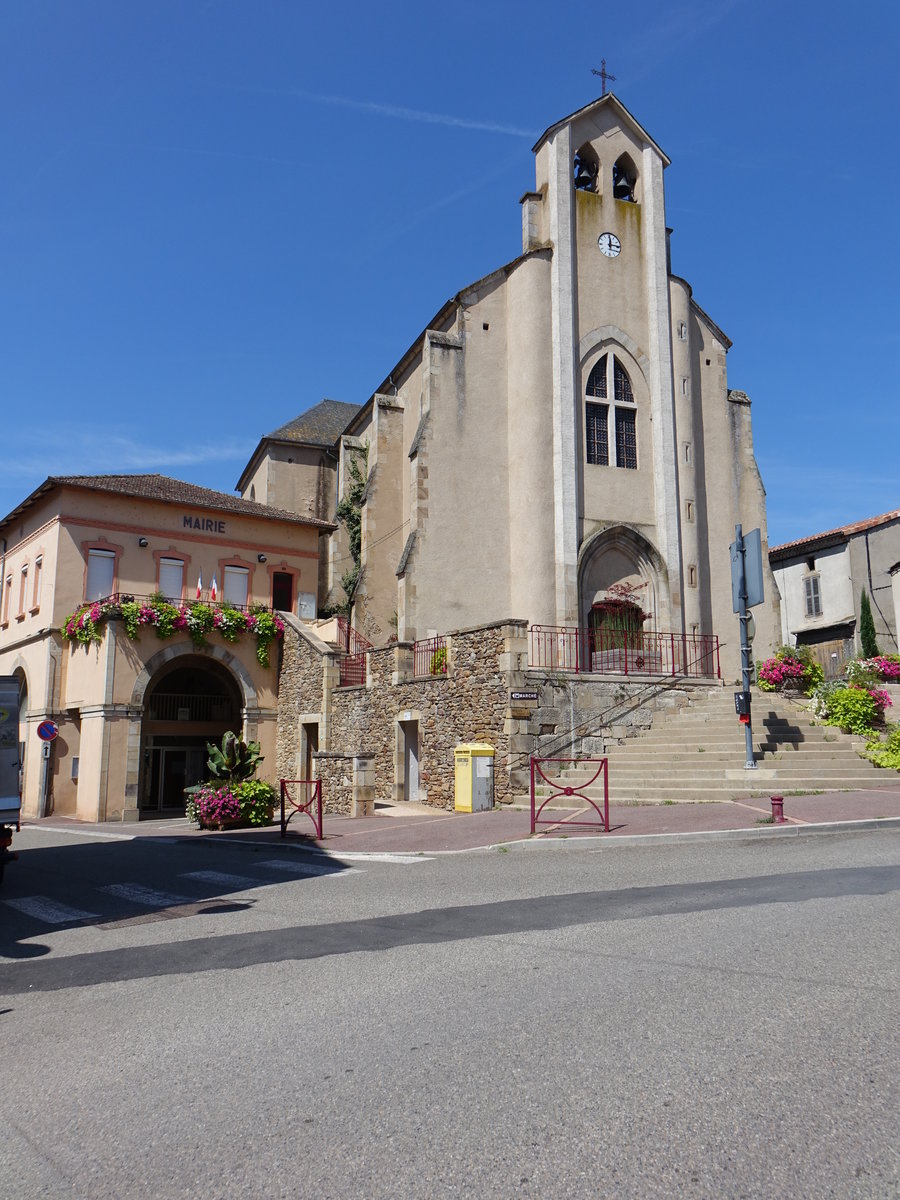 Laguepie, Pfarrkirche Saint-Amans in der Rue de la Liberte (30.07.2018)