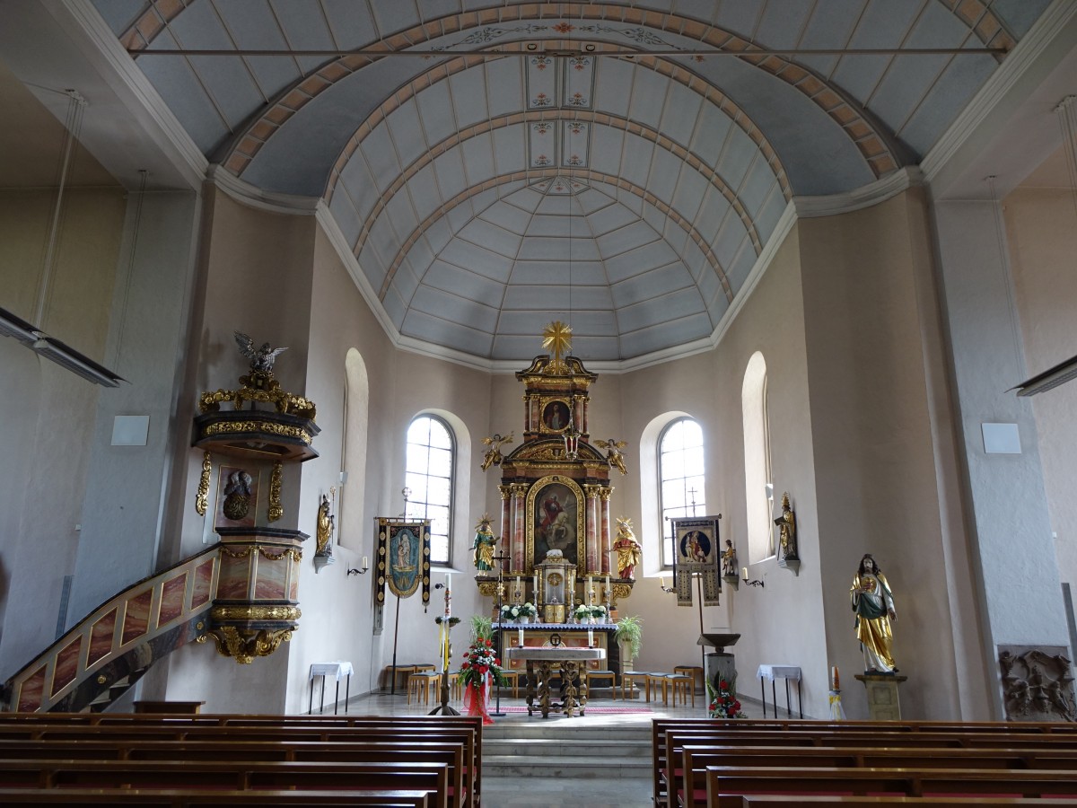 Landshausen, Innenraum der Kath. St. Martin Kirche (31.05.2015)