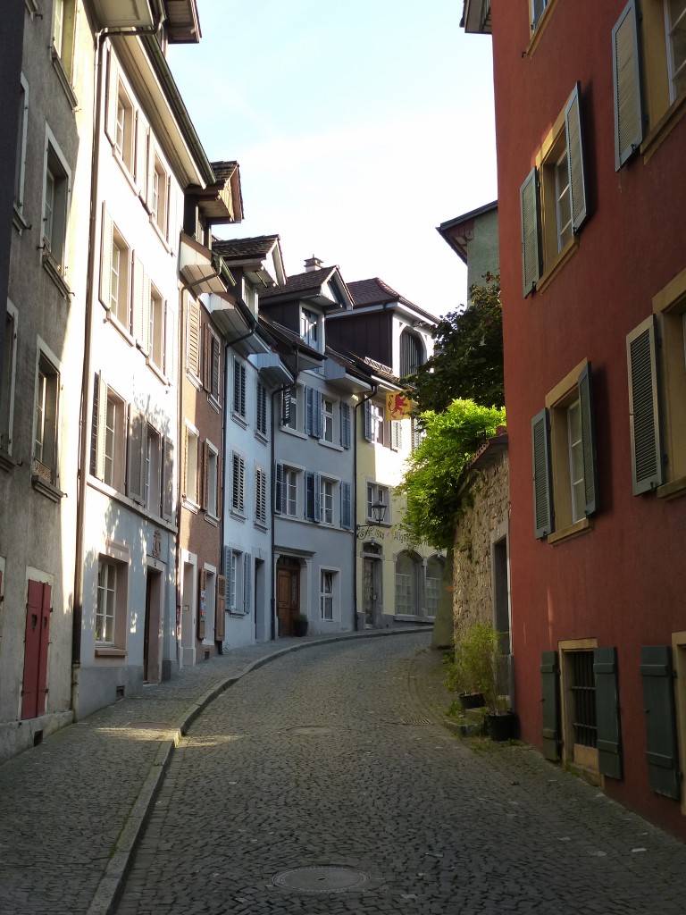 Laufenburg, Blick in eine der Altstadtgassen, Juli 2015