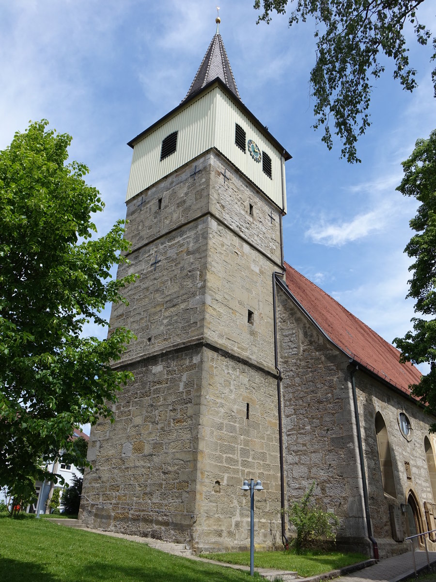 Lendsiedel, Ev. St. Stephanus Kirche, erbaut im 13. Jahrhundert, Chor erbaut 1511  (29.05.2016)