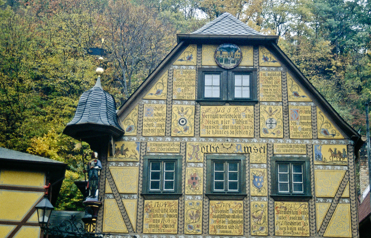 Leonhardi-Museum i Dresdner Stadtteil Lschwitz. Bild vom Dia. Aufnahme: Oktober 1992.