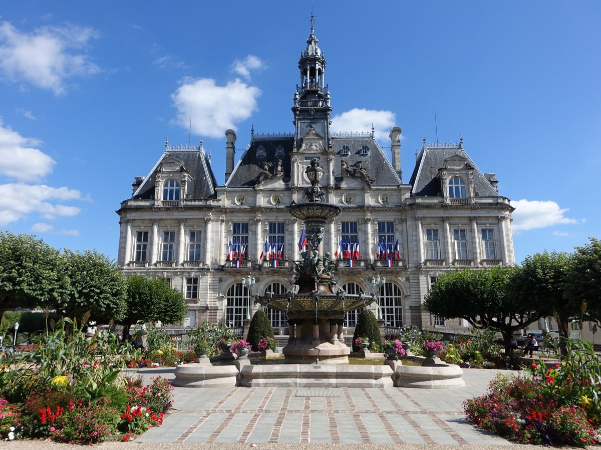 Limoges, neugotisches Rathaus, erbaut im 19. Jahrhundert (14.07.2017)