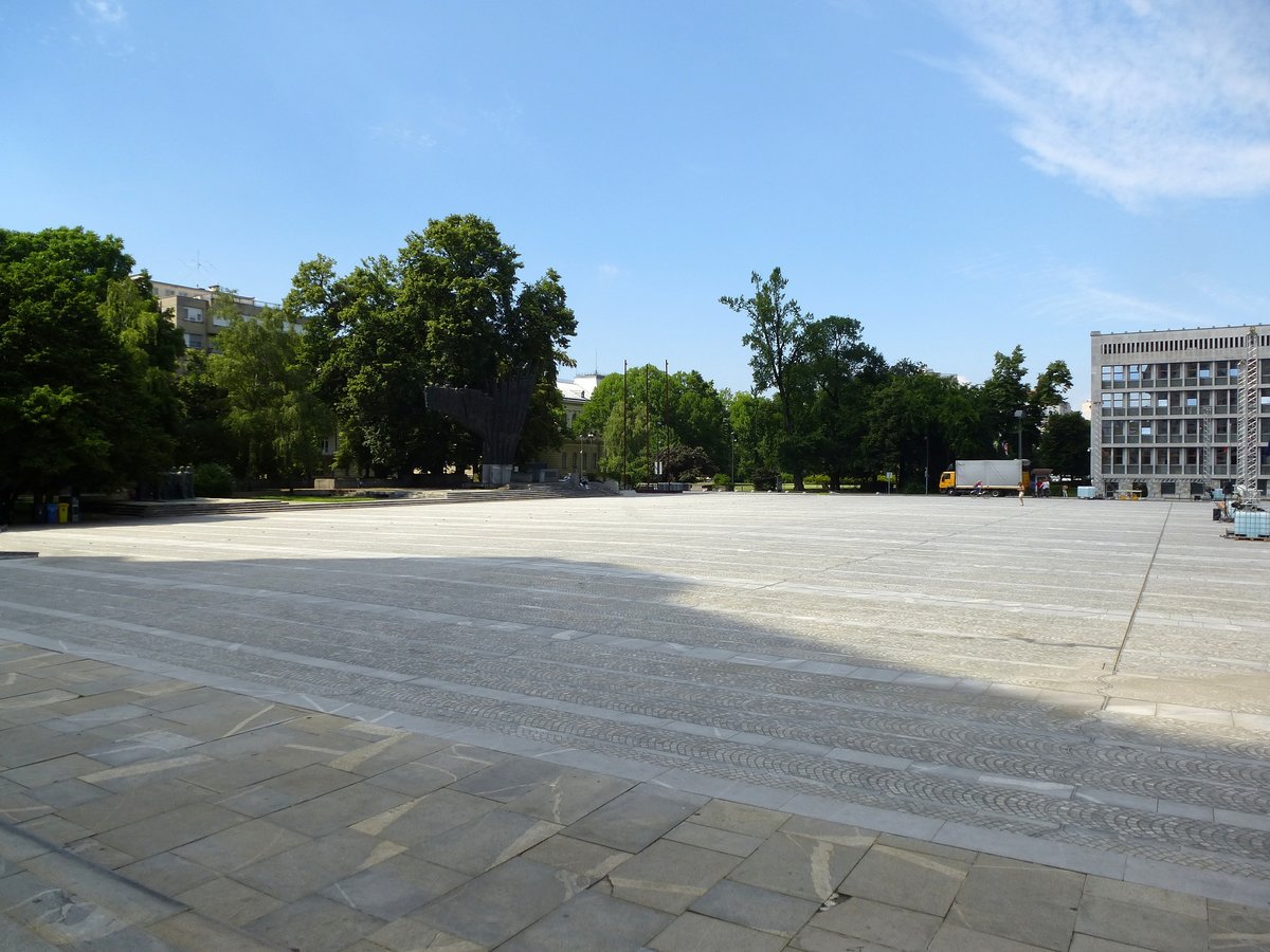 Ljubljana, Blick ber den Platz der Republik im Stadtzentrum, Juni 2016