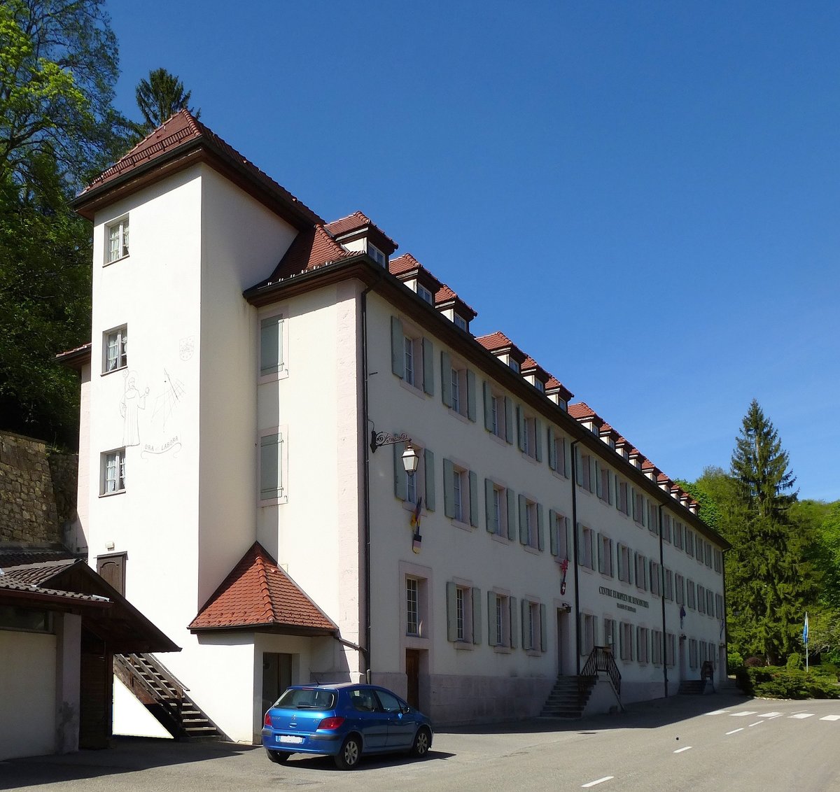 Lucelle, das erhaltene Klostergebude der ehemaligen Zisterzienserabtei Ltzel, begerbergt seit 1961 das Familienheim und Feriencentrum  CERL   Mai 2017