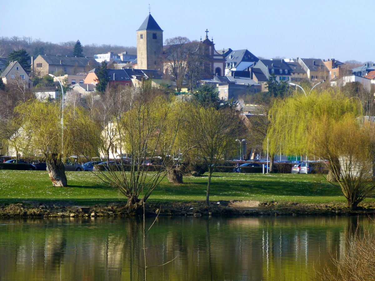 Luxemburg, Remich an der Mosel. Vom deutschen Moselufer in Nennig aus fotografiert. 13.03.2014
