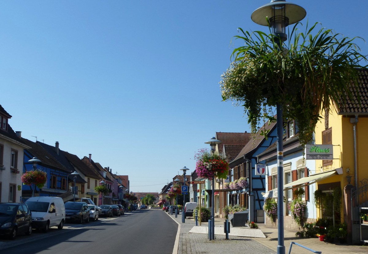 Marckolsheim, Blick in die Hauptstrae, Aug.2013