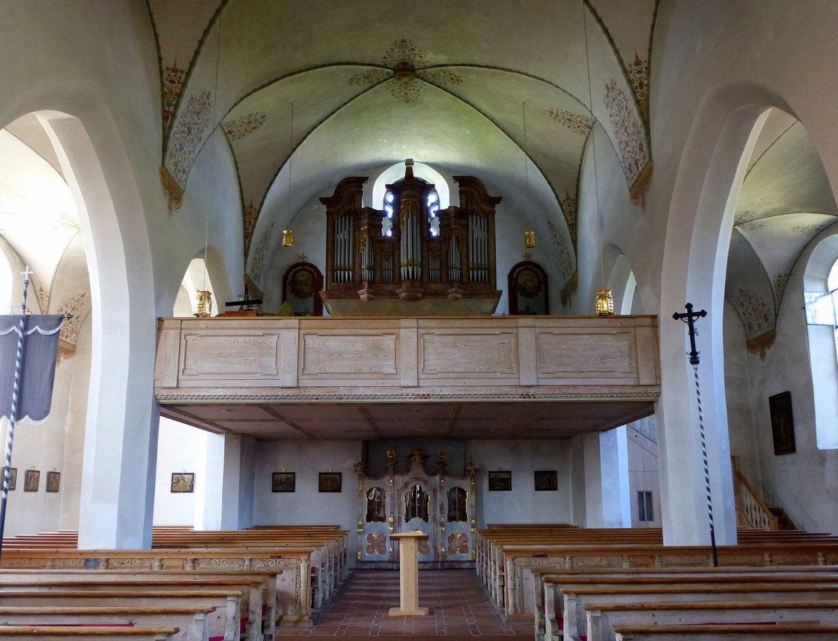 Maria Rain, Blick zur Orgelempore in der Wallfahrtskirche, April 2014