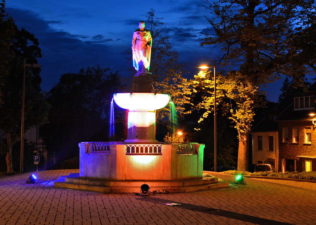 Marktbrunnen in Zlpich bei Nacht - 13.09.2015