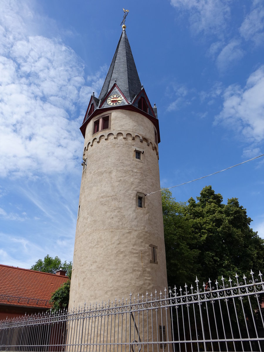 Marnheim, sptgotischer Rundturm, erbaut im 15. Jahrhundert (17.07.2016)