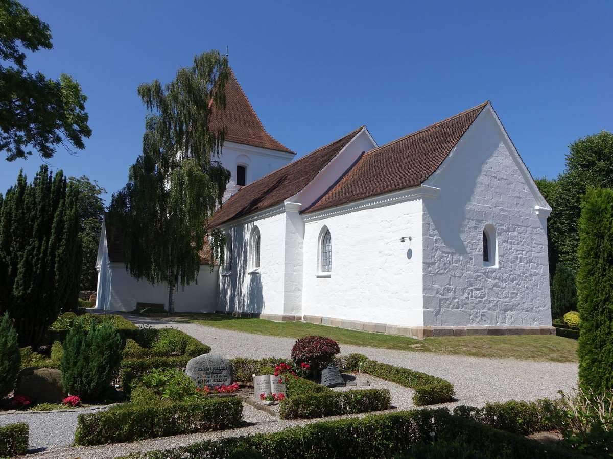 Marslet, romanische Ev. Kirche mit sptgotischen Anbauten, erbaut ab 1175 (24.07.2019)