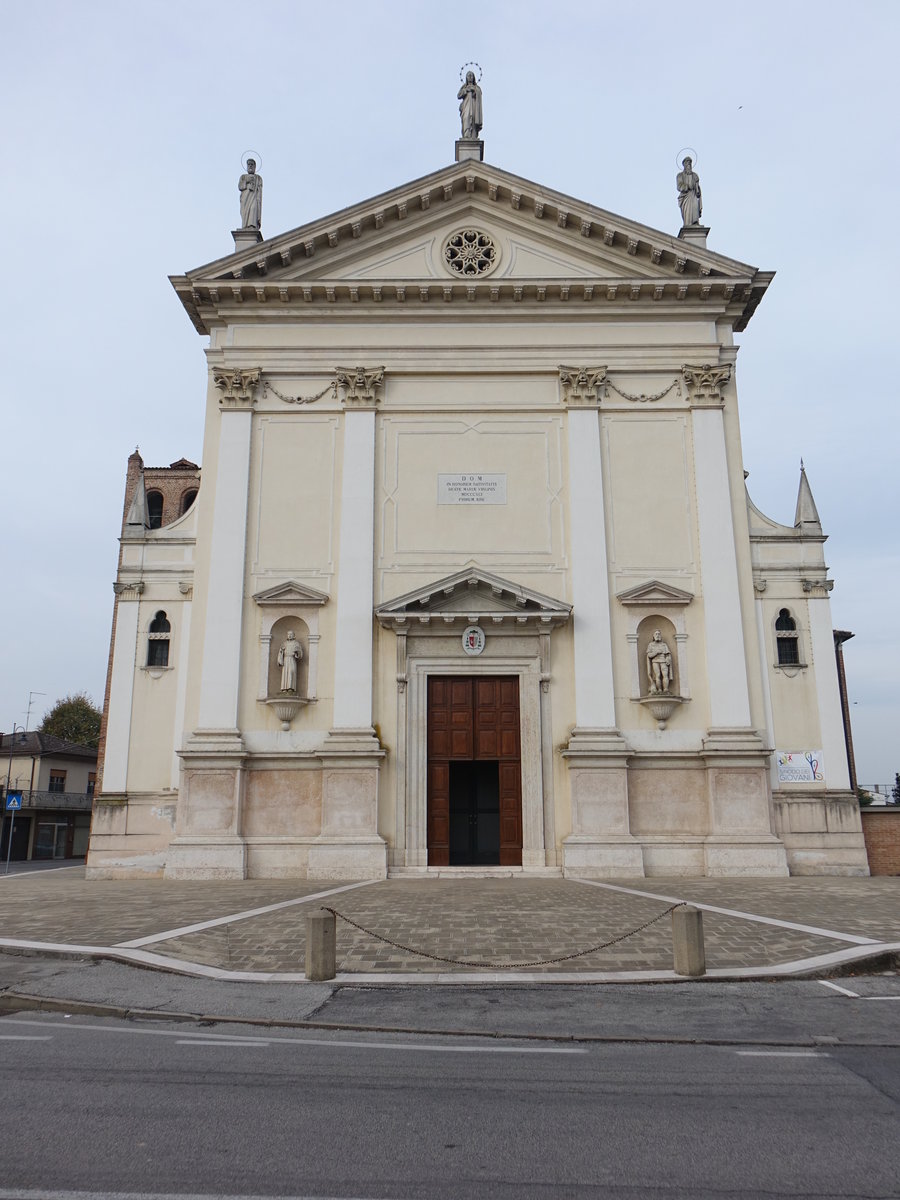 Merlara, Pfarrkirche St. Maria an der Piazza Martiri della Libert, erbaut ab 1891 (28.10.2017)