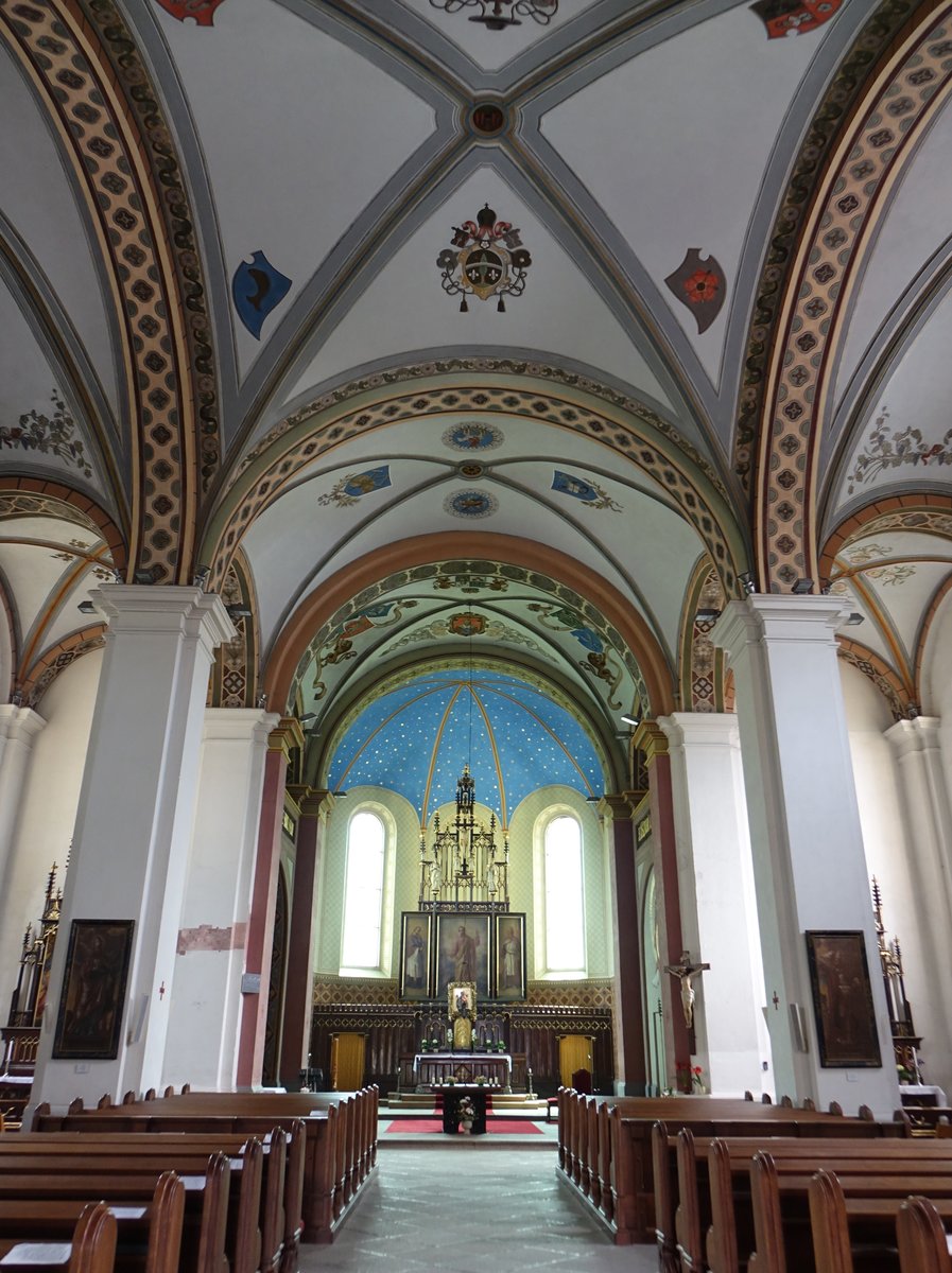 Milevsko, Innenraum der St. Bartholomus Kirche, erbaut 1866 (27.05.2019)