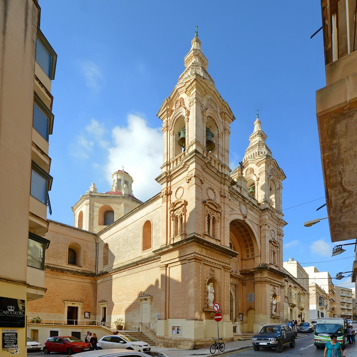 Mit dem Bau der Kirche Stella Maris (Knisja tal-Verġni Marija Kewkba Tal-Baħar) wurde 1853 begonnen. (Oktober 2017)