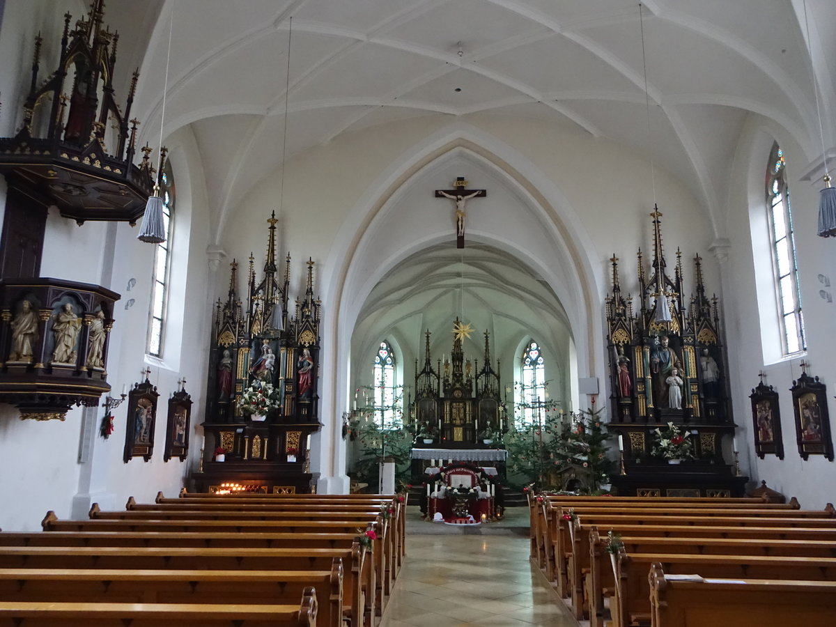 Mitterhausen, gotische Ausstattung in der Pfarrkirche St. Stephan (25.12.2016)