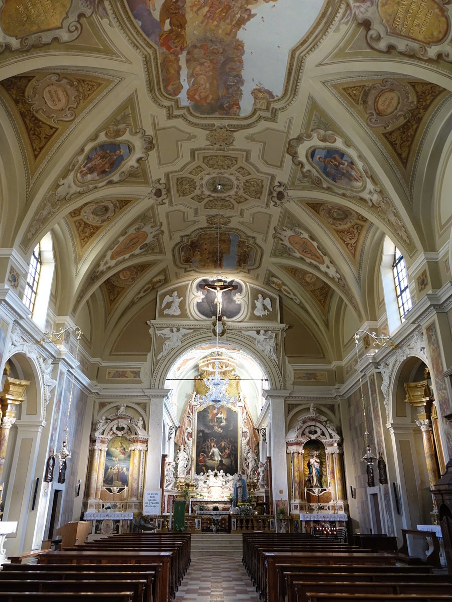 Mori, barocker Innenraum der Pfarrkirche St. Stefano, erbaut im 18. Jahrhundert (07.10.2016)