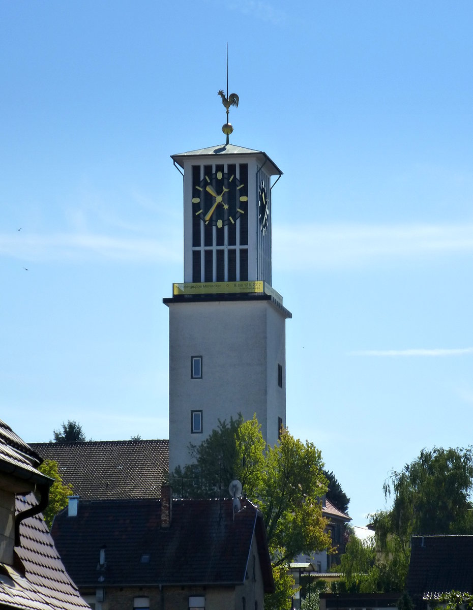 Mhlacker, der Glockenturm der evangelischen Paulus-Kirche, erbaut 1954, Aug.2017