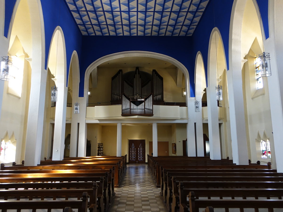 Mhlacker, Orgelempore in der kath. Pfarrkirche Herz Jesu (12.08.2017)