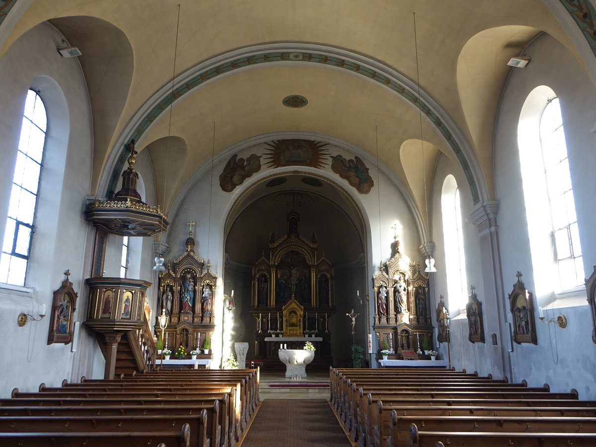 Mnchsdorf, neuromanischer Innenraum der Pfarrkirche St. Michael (20.11.2016)