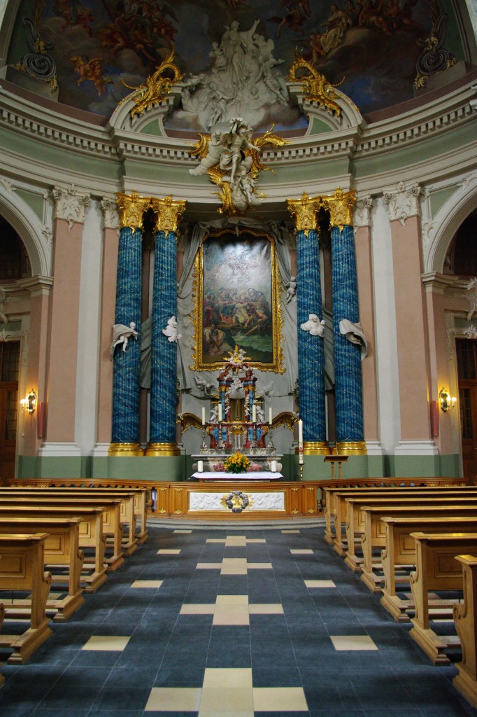 Mnster, Rokoko Hochaltar der St. Clemens Kirche, erbaut von 1744 bis 1753 (13.05.2010)