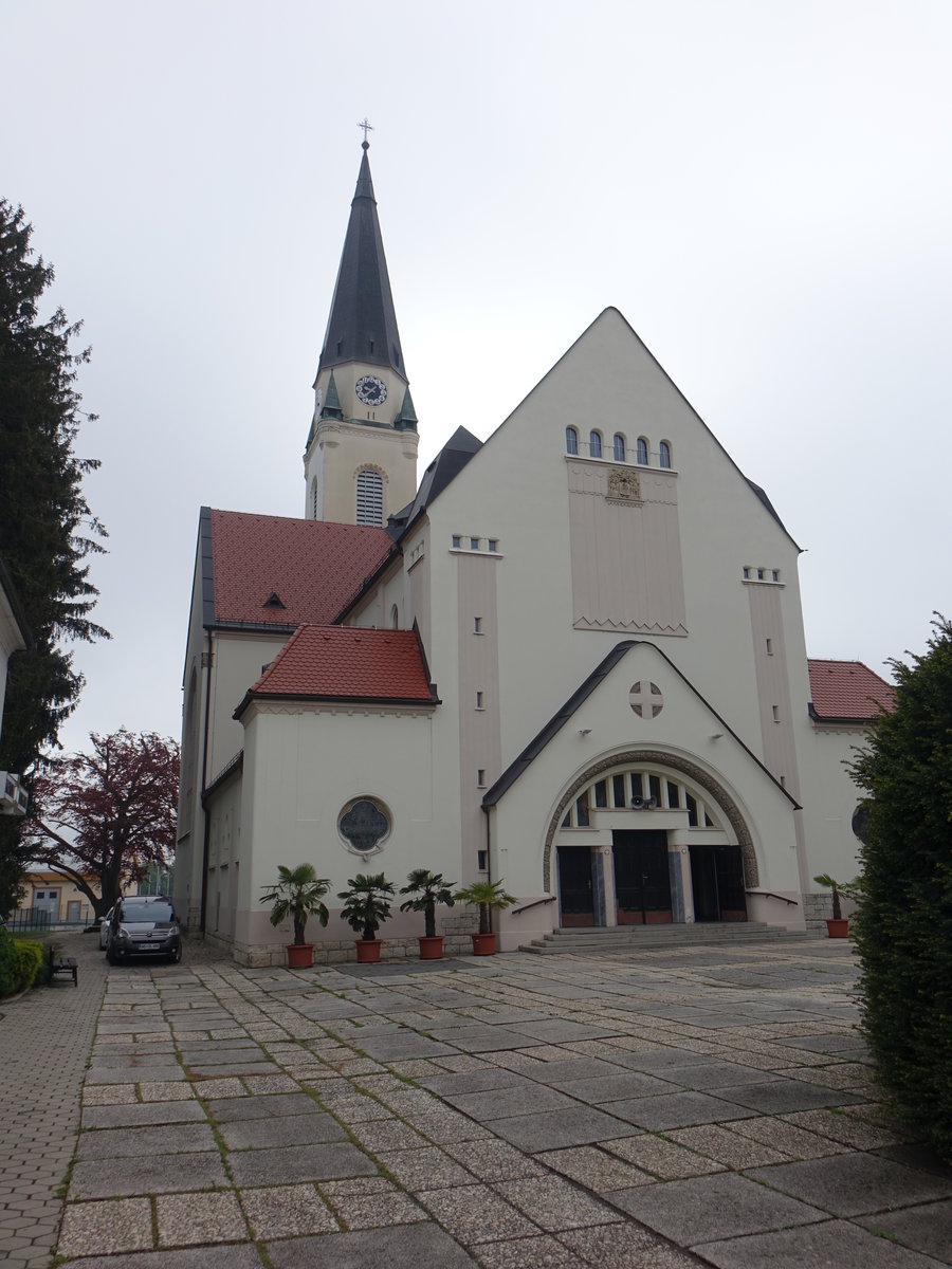 Murska Sobota, kath. St. Nikolaus Kirche, erbaut von 1910 bis 1912 durch Laszlo Takacz (04.05.2017)