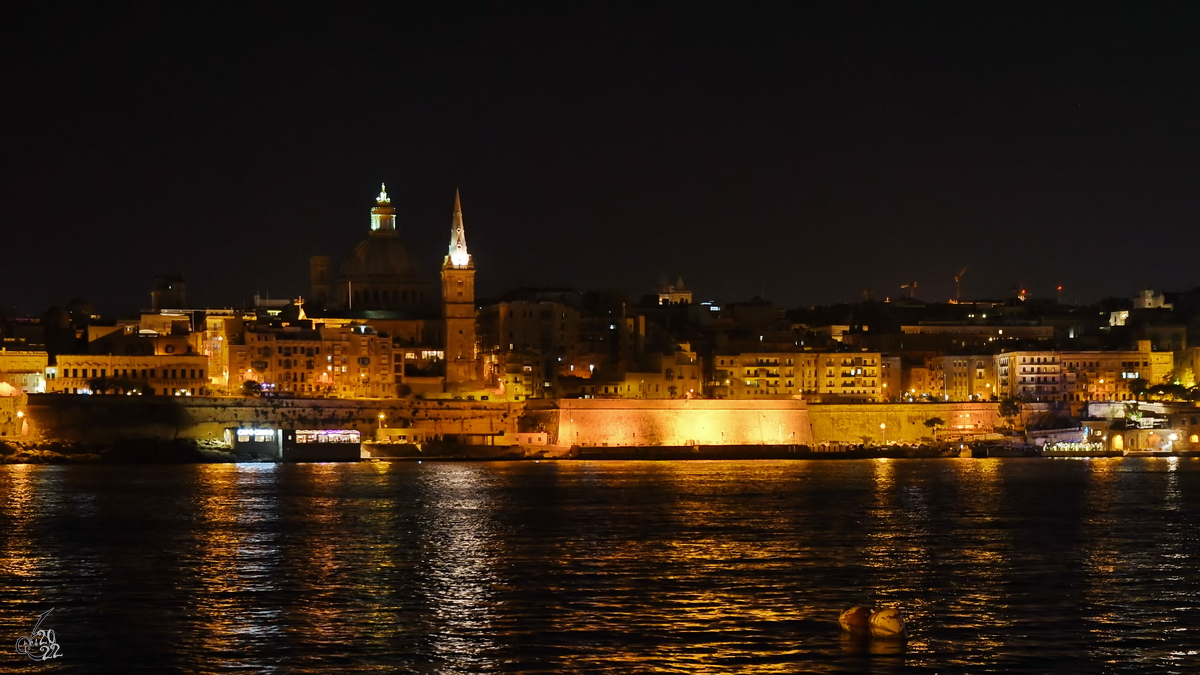 Nchtlicher Blick von Sliema nach Valletta. (Oktober 2017)